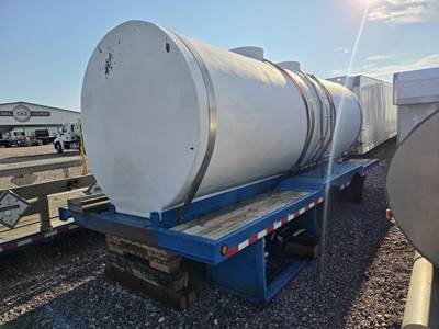 2007 Custom Dual 2500 Gal Fiberglass Truck Tanks with Honda Pump Motor