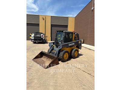 John Deere 318D Track Skid Steer