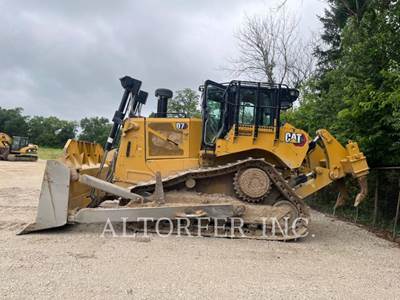 Caterpillar D7-17 Dozer