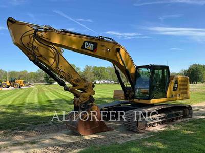 Caterpillar 330 Excavator