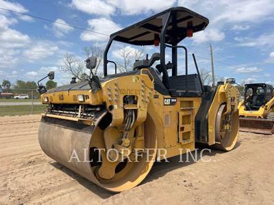 Caterpillar CB66B Smooth Drum Roller Compactor