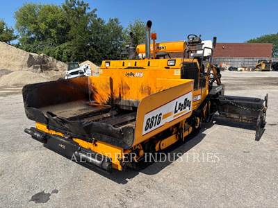 LeeBoy 8816 Asphalt Paver