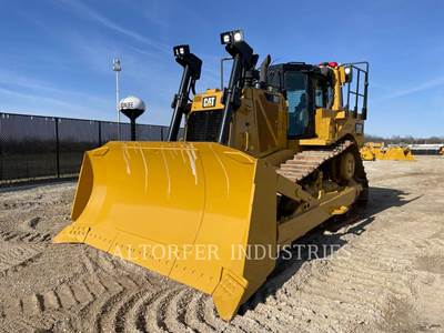 Caterpillar D8T Dozer