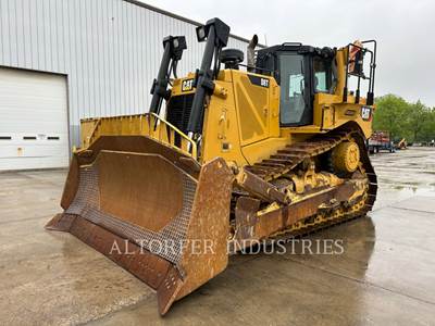 Caterpillar D8T Dozer