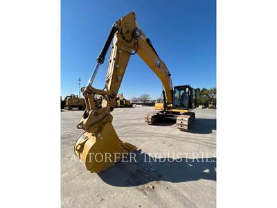 Caterpillar 320 Excavator