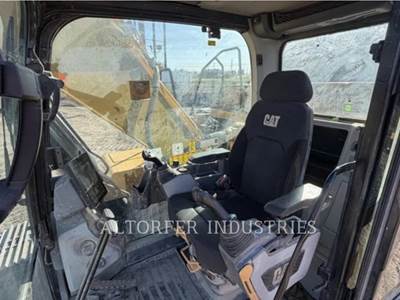 Caterpillar 320 Excavator