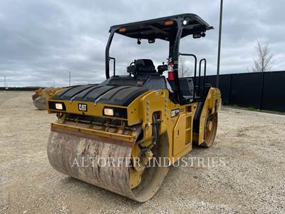 Caterpillar CB10 Smooth Drum Roller Compactor