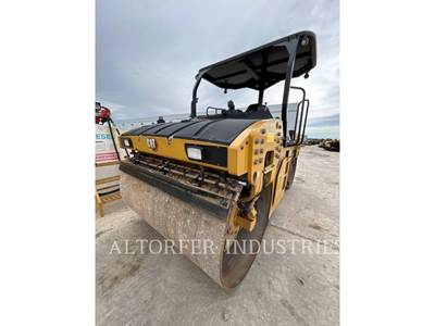 Caterpillar CB13-01 Smooth Drum Roller Compactor