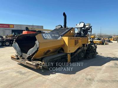 Caterpillar AP-1055E Asphalt Paver