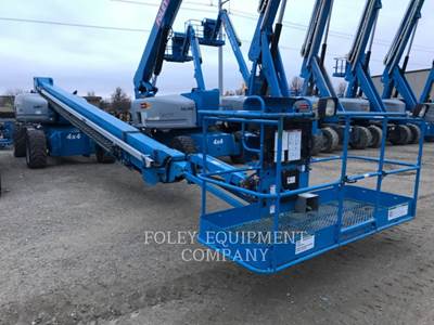 Genie S-125 Boom Lift