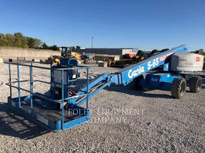 Genie S-65 Boom Lift