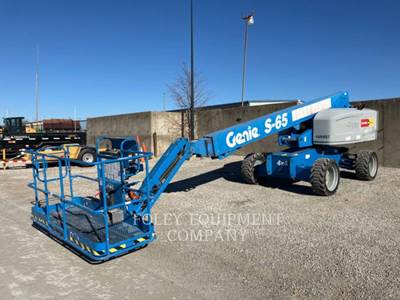 Genie S65G4W Boom Lift