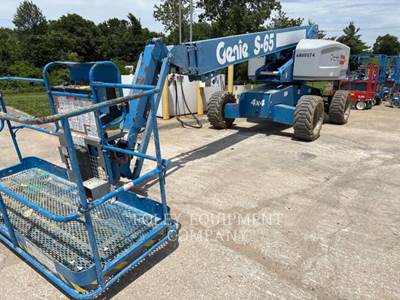 Genie S65G4W Boom Lift