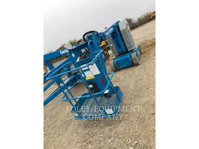 Genie Z30/20NR Boom Lift