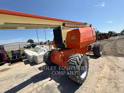 JLG 800AJ Boom Lift