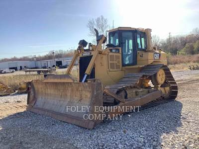 Caterpillar D6T Dozer