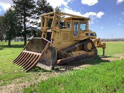 Caterpillar D7H Dozer