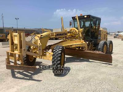 Komatsu GD655-3 Motor Grader