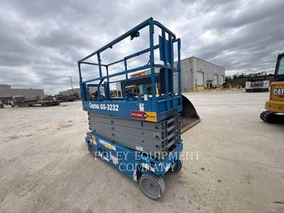 Genie GS-3232 Scissor Lift