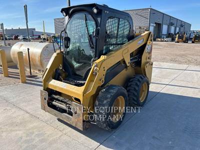 Caterpillar 226D3 Mini Skid Steer