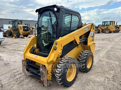 Caterpillar 226D3 Mini Skid Steer