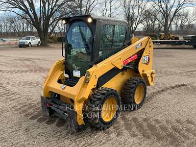 Caterpillar 236D3 Mini Skid Steer