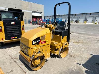 Caterpillar CB1.7-03 Smooth Drum Roller Compactor