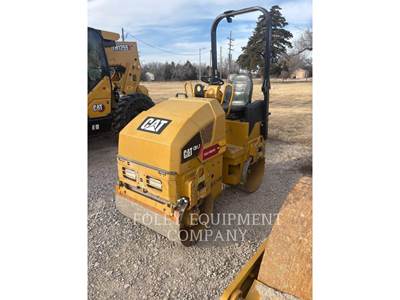Caterpillar CB1.7 Tandem Vibratory Roller