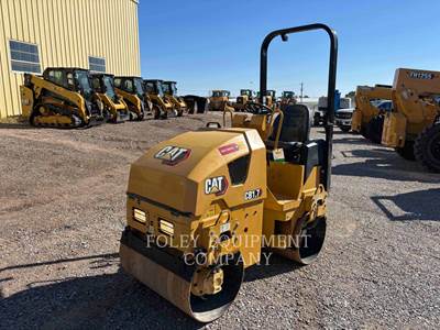 Caterpillar CB1.7 Tandem Vibratory Roller