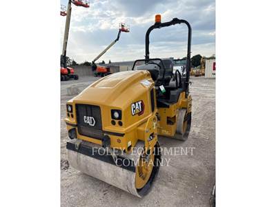 Caterpillar CB2.7-03 Smooth Drum Roller Compactor
