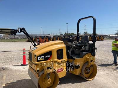 Caterpillar CB24B Tandem Vibratory Roller Compactor