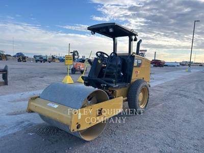 Caterpillar CS34 Vibratory Soil Compactor