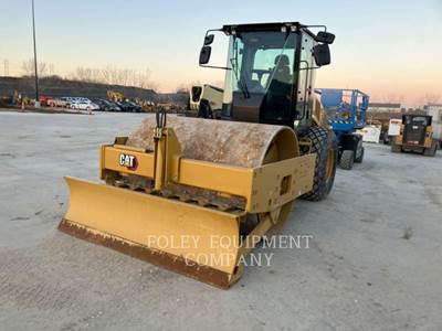 Caterpillar CS56B Smooth Drum Roller Compactor