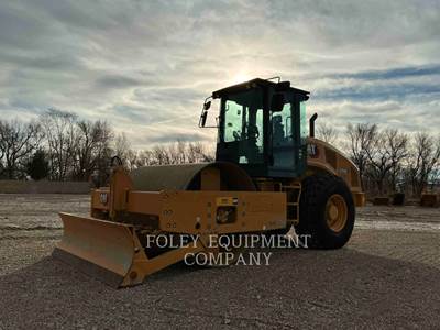 Caterpillar CS56B Smooth Drum Roller Compactor