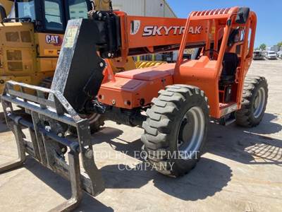 SkyTrak 8042O Telehandler