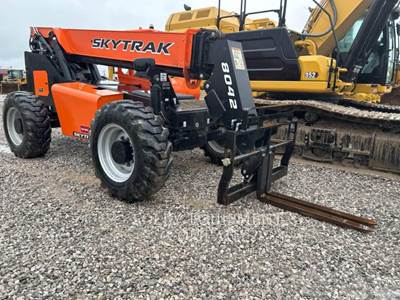 SkyTrak 8042O Telehandler