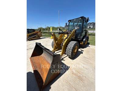 Caterpillar 906M Wheel Loader