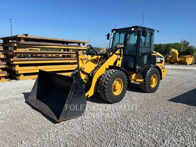 Caterpillar 906M Wheel Loader