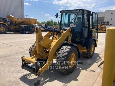 Caterpillar 906M Wheel Loader