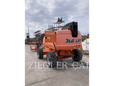 JLG 600S Boom Lift