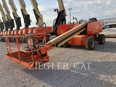 JLG 600S Boom Lift