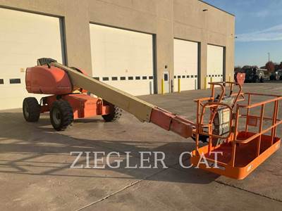 JLG 600S Boom Lift