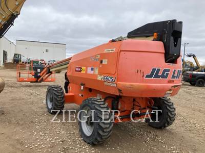 JLG 660SJ Boom Lift