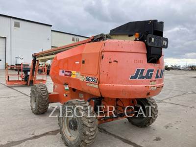 JLG 660SJ Boom Lift