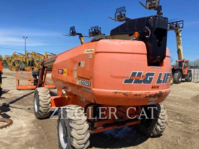 JLG 660SJ Boom Lift