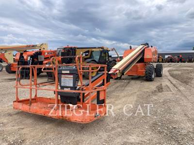 JLG 660SJ Boom Lift