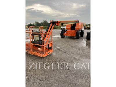 JLG 660SJ Boom Lift