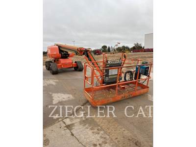 JLG 660SJ Boom Lift