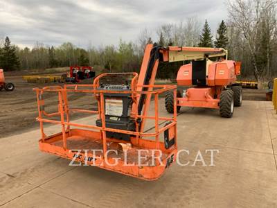 JLG 800AJ Boom Lift