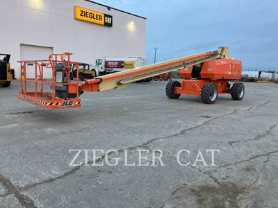 JLG 800S Boom Lift